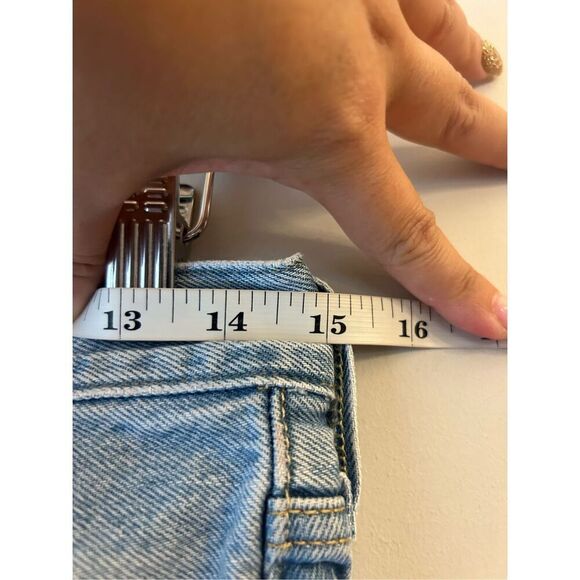 Levi's 501 Cut off denim shorts size 28 100% cotton high-waist minimalist capsul - Picture 4 of 9